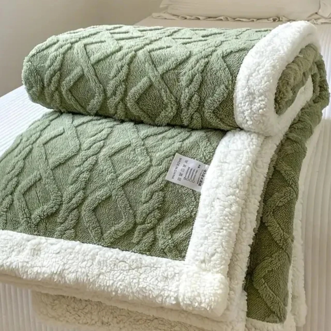 Plush Snuggle Blanket | Cozy Throw Blanket for Home Living Green