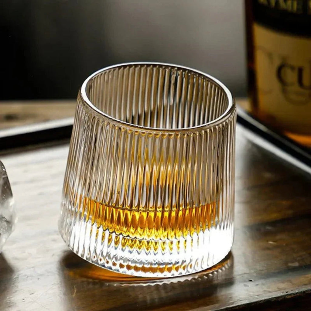 Premium Whiskey Glass with Rotating Base for Balanced Flavor Stripes effect 160 ml