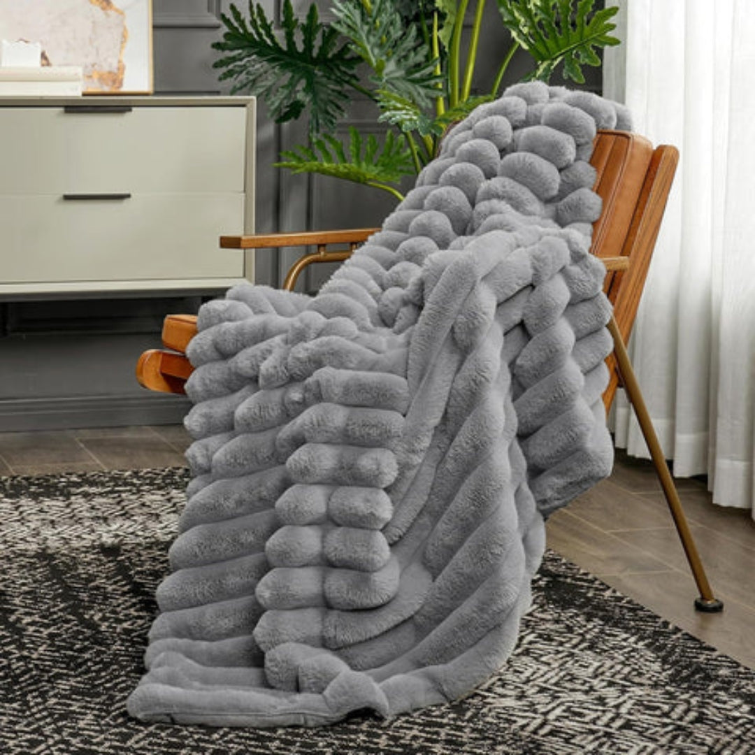 Plush Ribbed Blanket for Cozy Warmth and Daily Comfort Use