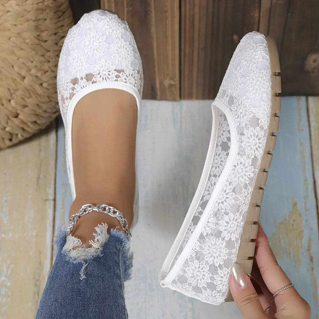 Women’s Floral Pattern Ballerina Flats White