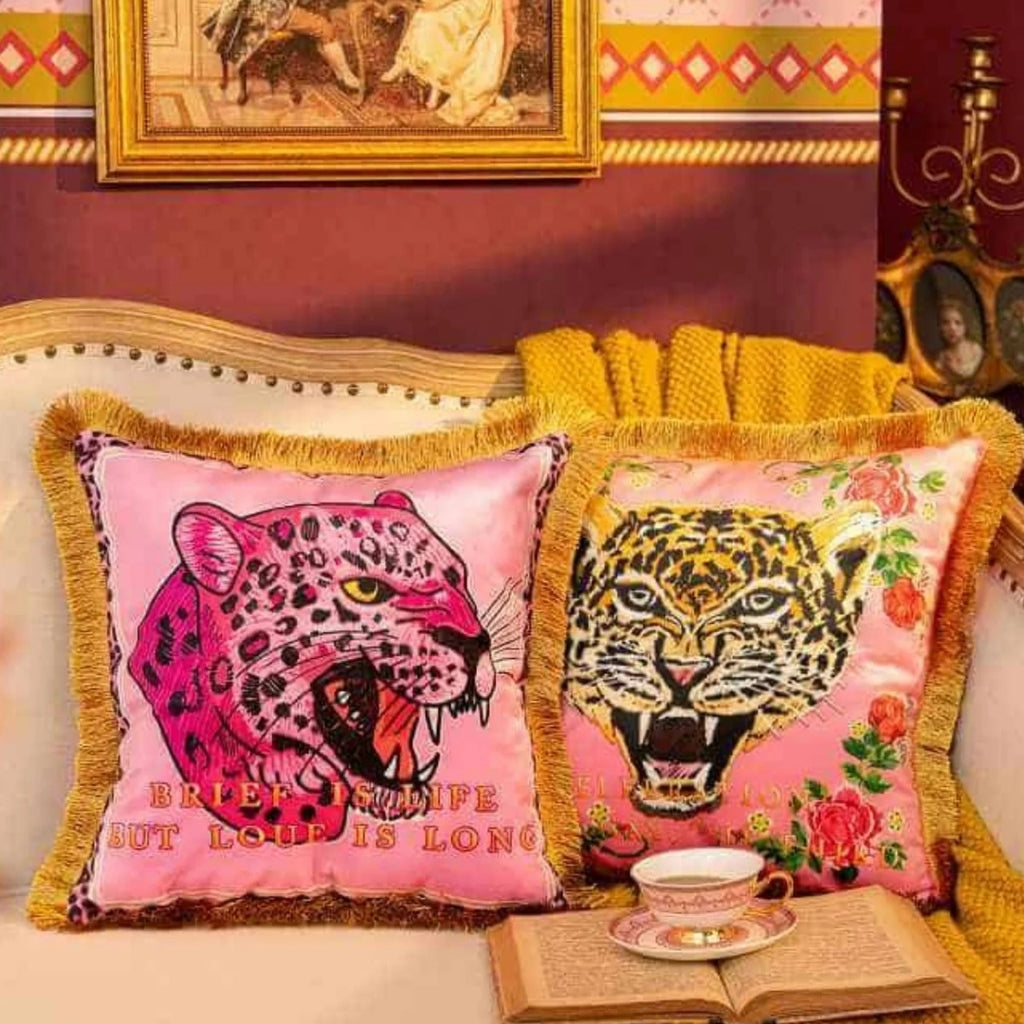 Luxury Style Cushion with Bold Royal Panther Artwork