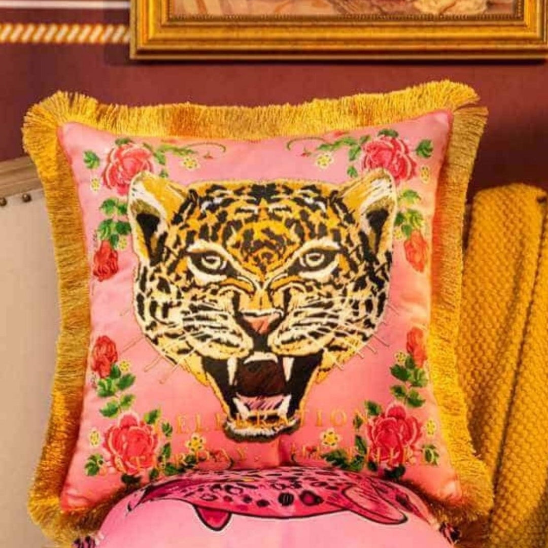 Luxury Style Cushion with Bold Royal Panther Artwork Multicolor