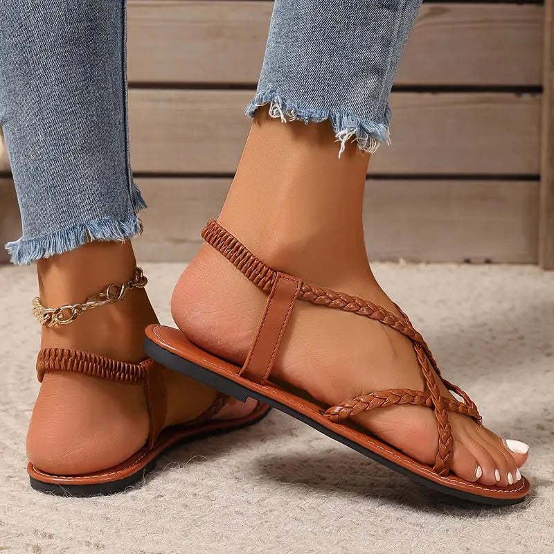 Women’s Braided Flat Sandals for Spring and Summer Casual Wear