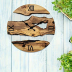 Contemporary Acrylic Wall Clock Showcasing Wood Grain Style