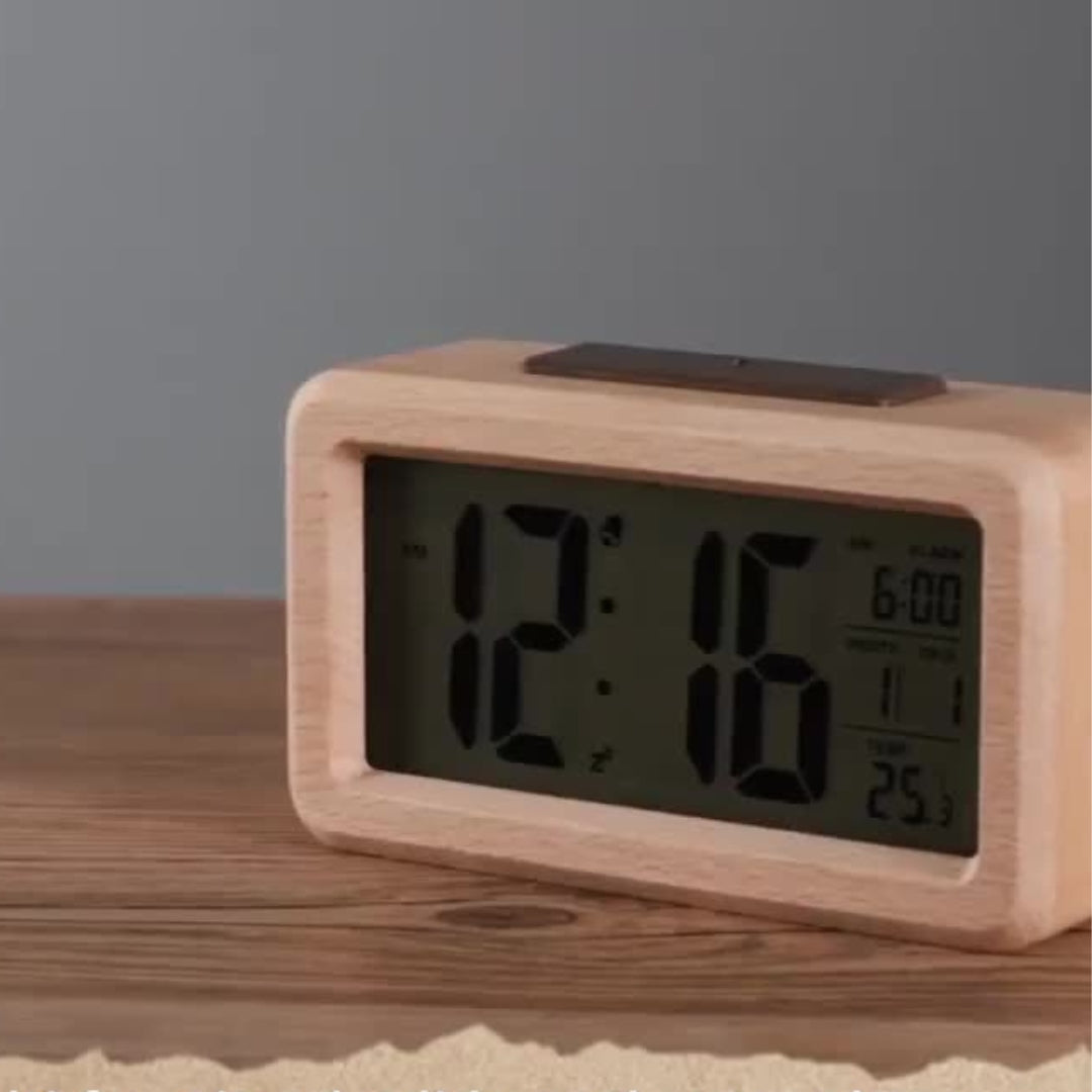 Minimalist Alarm Clock in Wood with Calendar Temperature