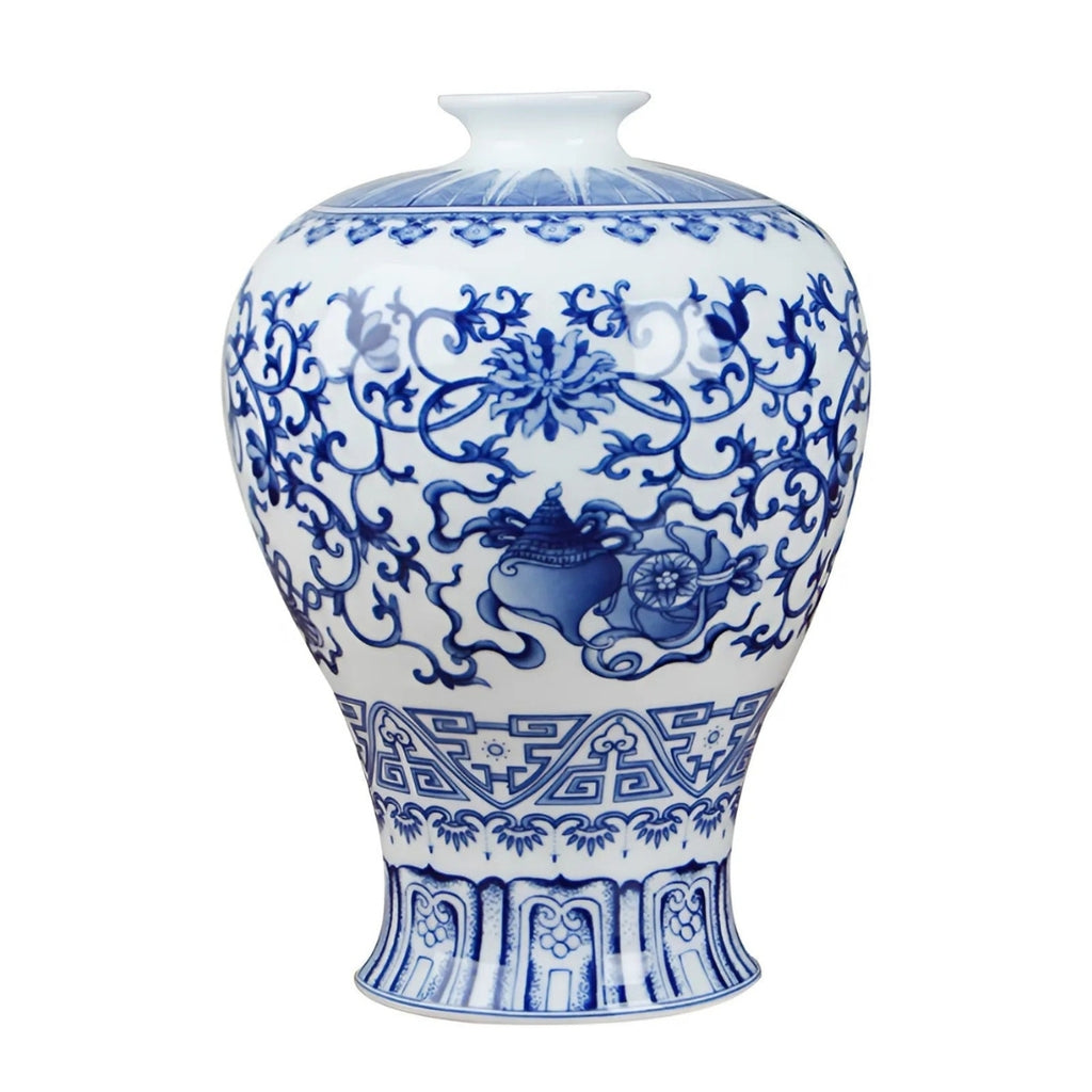 Classic Chinese Blue and White Ceramic Vase with Antique Design D