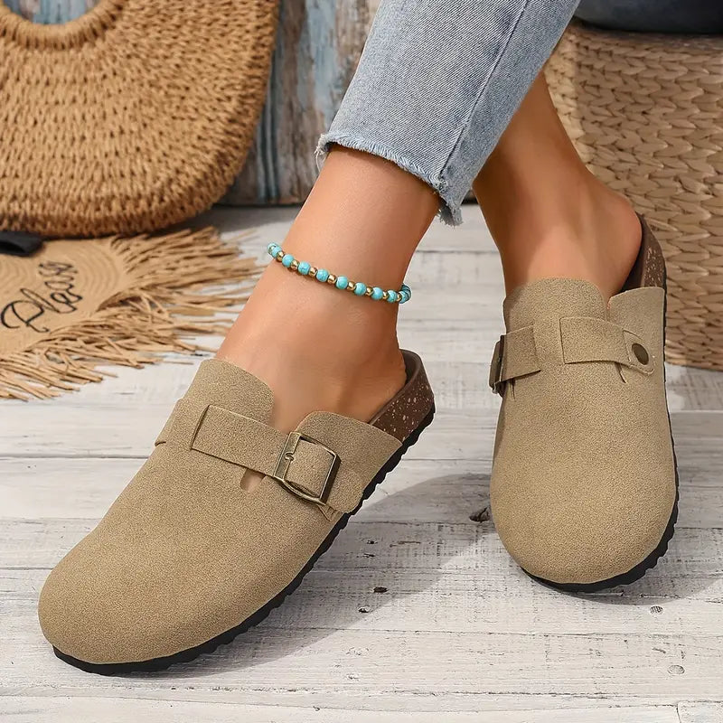 Women’s Vintage Charm Mule Sandals Beige