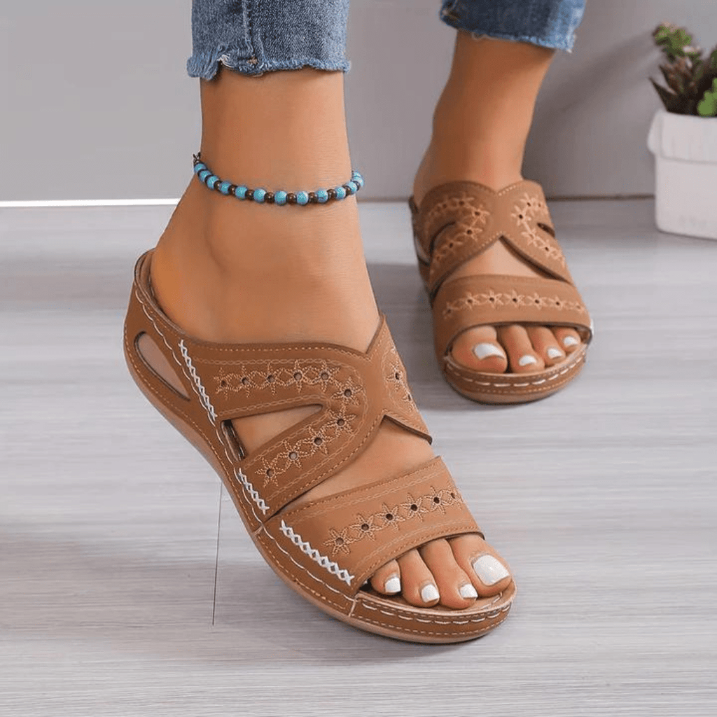 Women’s Orthopedic Everyday Sandals for Summer Comfort Brown