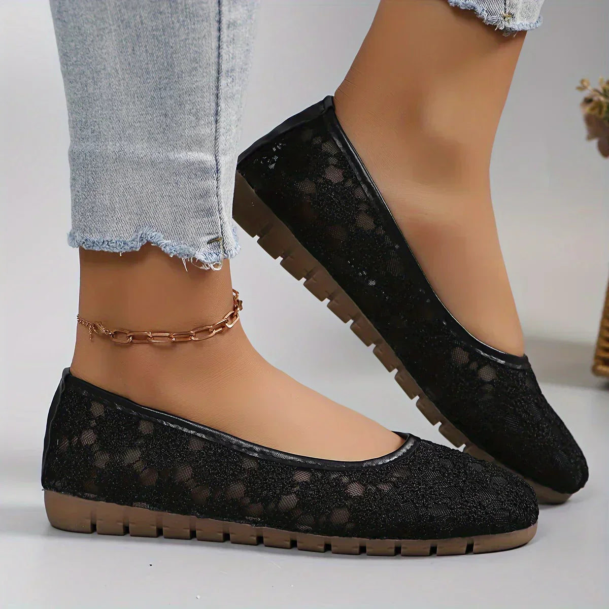 Women’s Floral Pattern Ballerina Flats