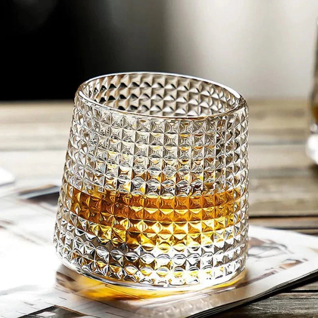 Premium Whiskey Glass with Rotating Base for Balanced Flavor Square effect 160 ml