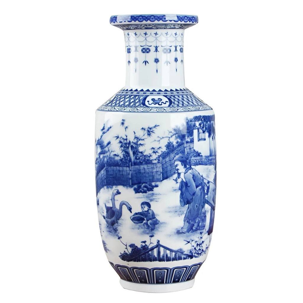 Classic Chinese Blue and White Ceramic Vase with Antique Design F