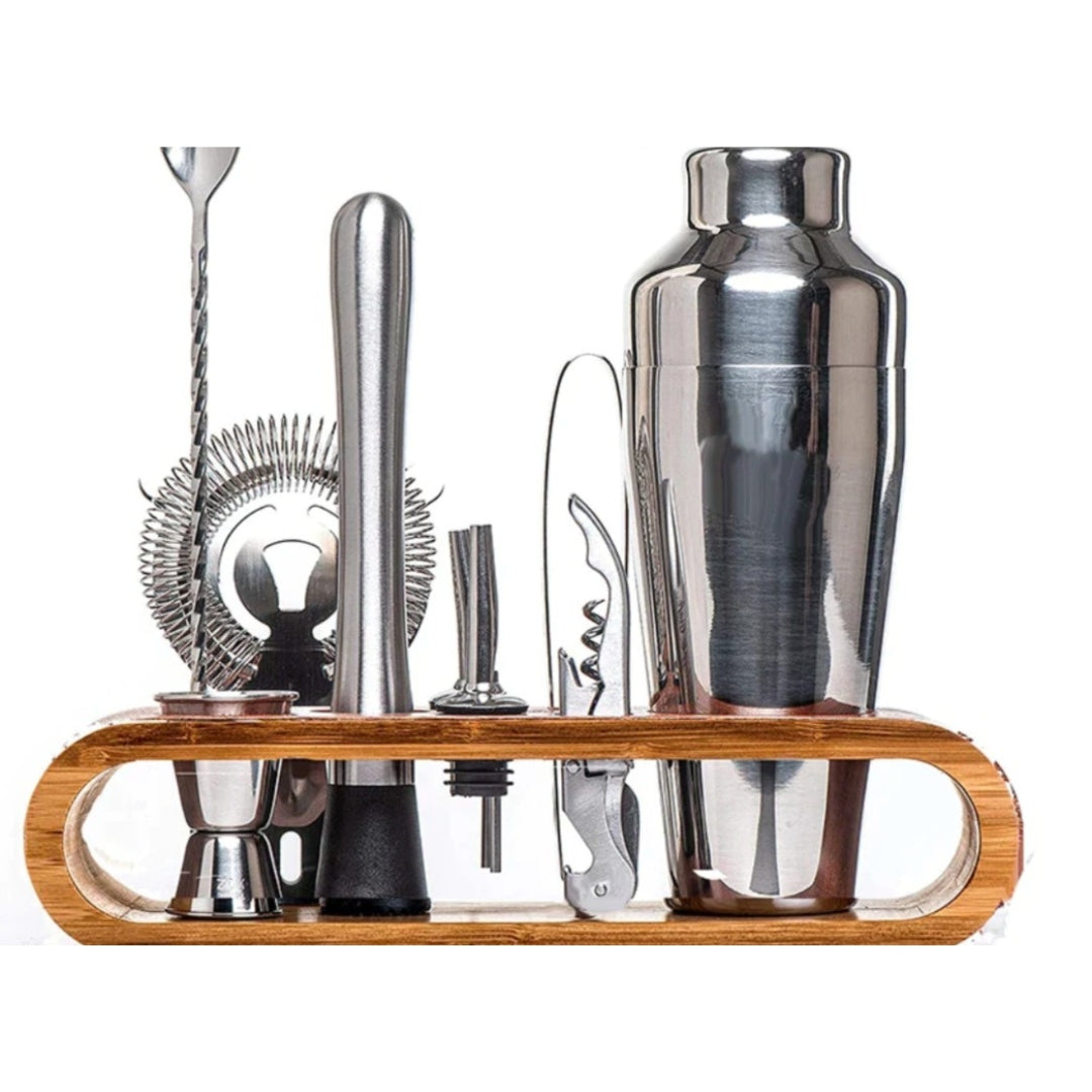 Elegant Cocktail Shaker Set with Essential Bar Accessories