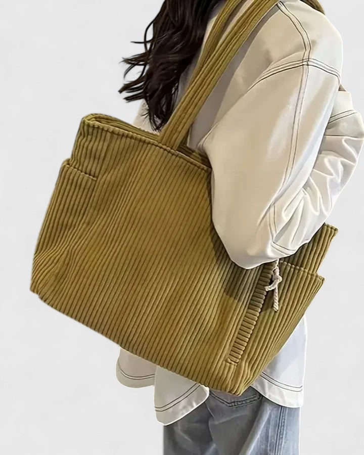 Women’s Practical Everyday Utility Bag for Casual Summer Outings