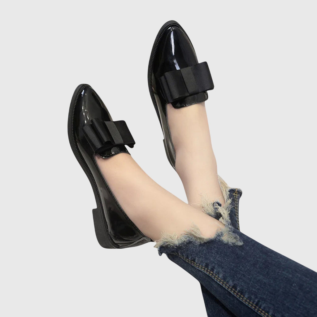 Women’s Elegant Bow Accent Loafers for All-Day Comfort