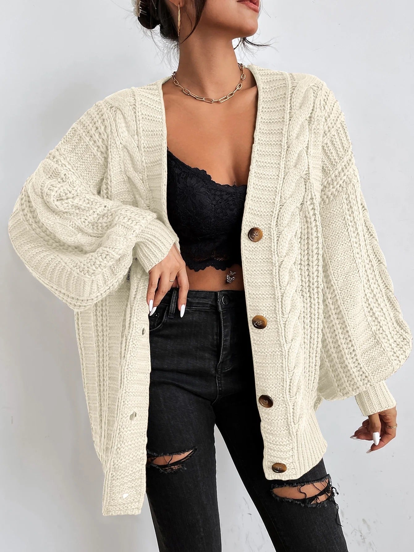 Women’s Cozy Oversized Cable Knit Cardigan Beige