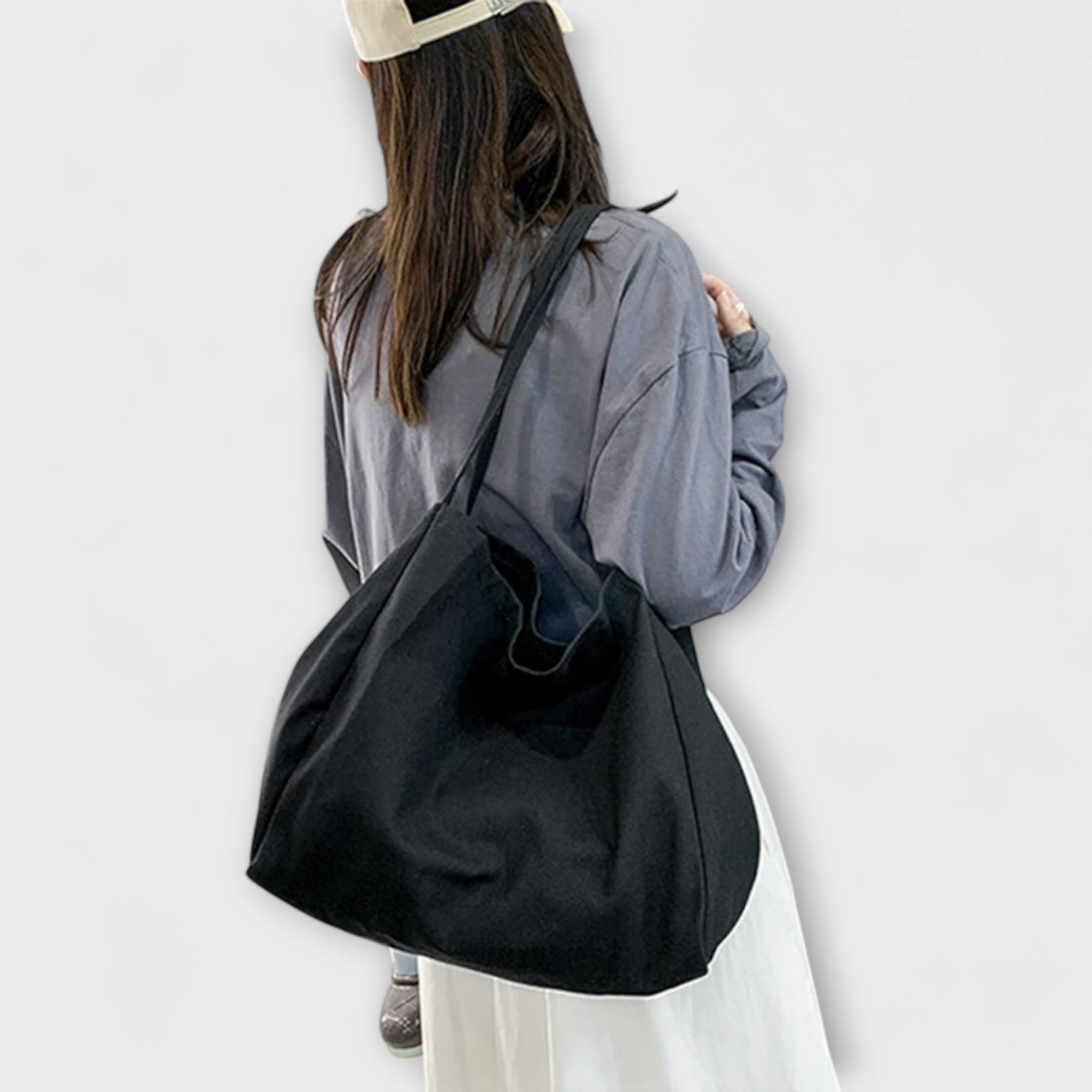 Women’s Relaxed Everyday Bag with Subtle Elegance