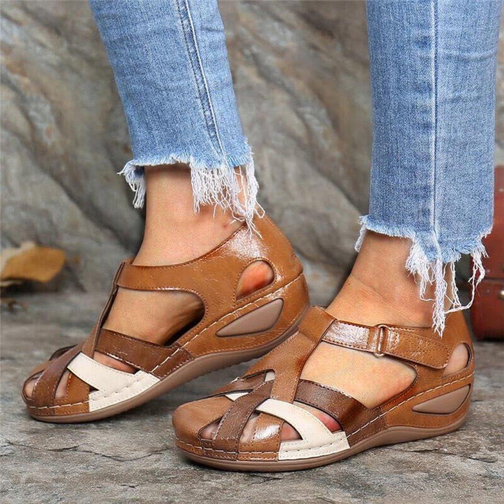 Women’s Colorblock Closed Toe Sandals for Spring and Summer Brown