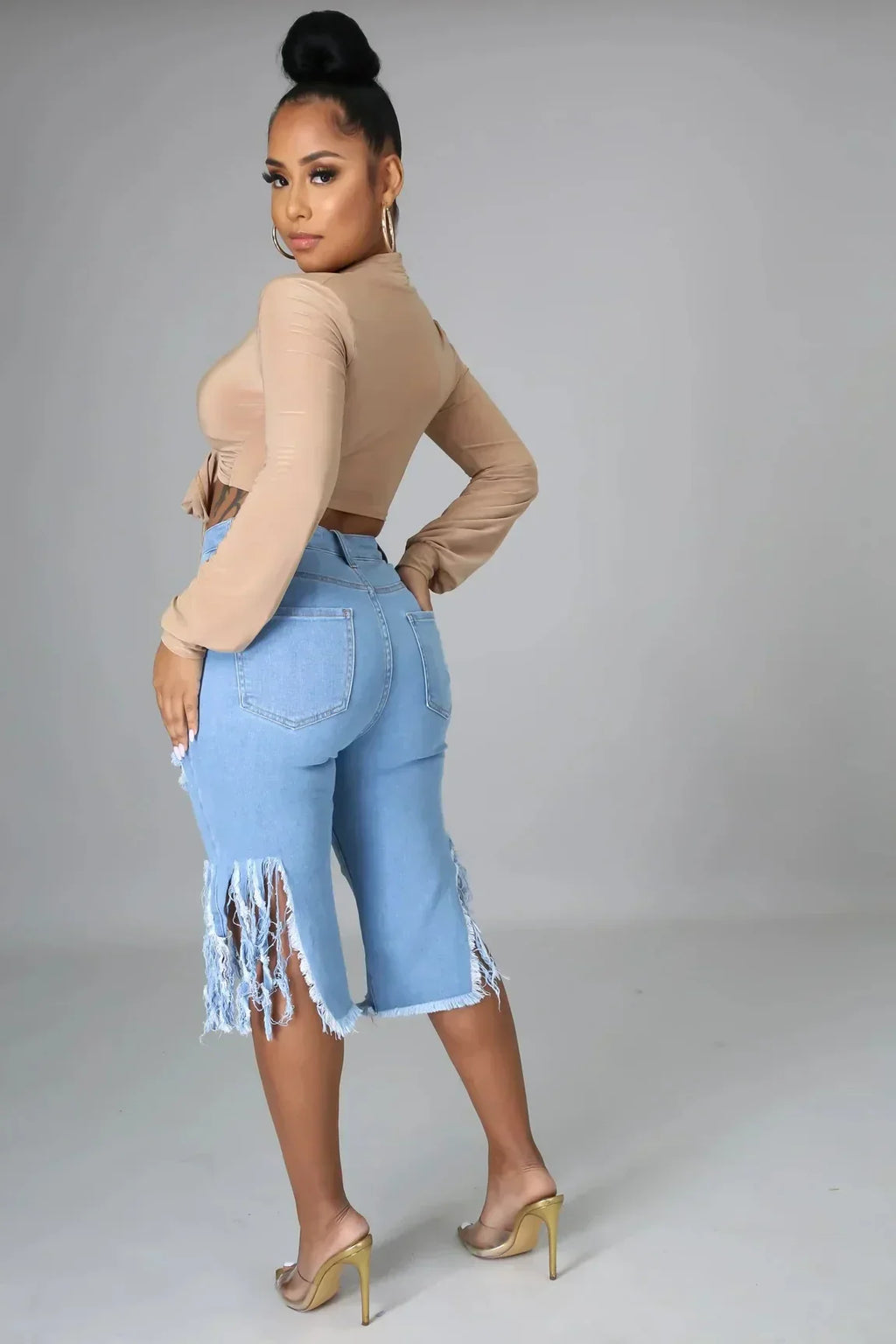 Women’s Ripped Denim Shorts for Casual Everyday Wear