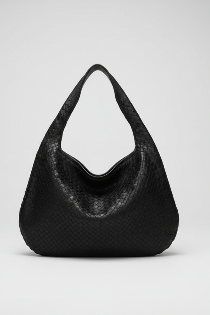Women’s Rounded Shoulder Bag with Single Strap Black