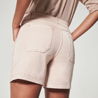 Women’s Pull-On Stretch Denim Shorts for Everyday Comfort