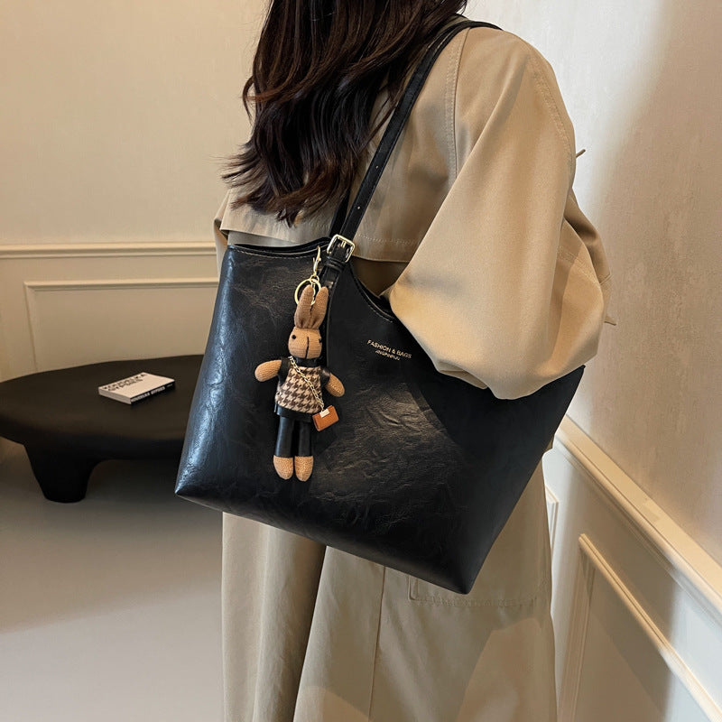 Lume | Chic Tote Bag | With Playful Bag Charm