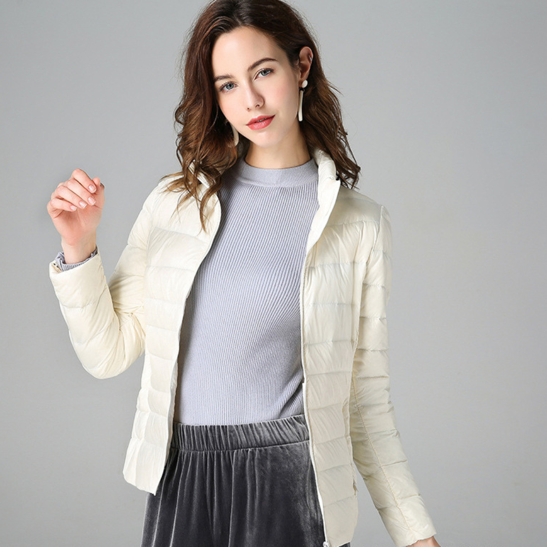 Women’s Ultra-Light Puffer Jacket with Fine Pleats White