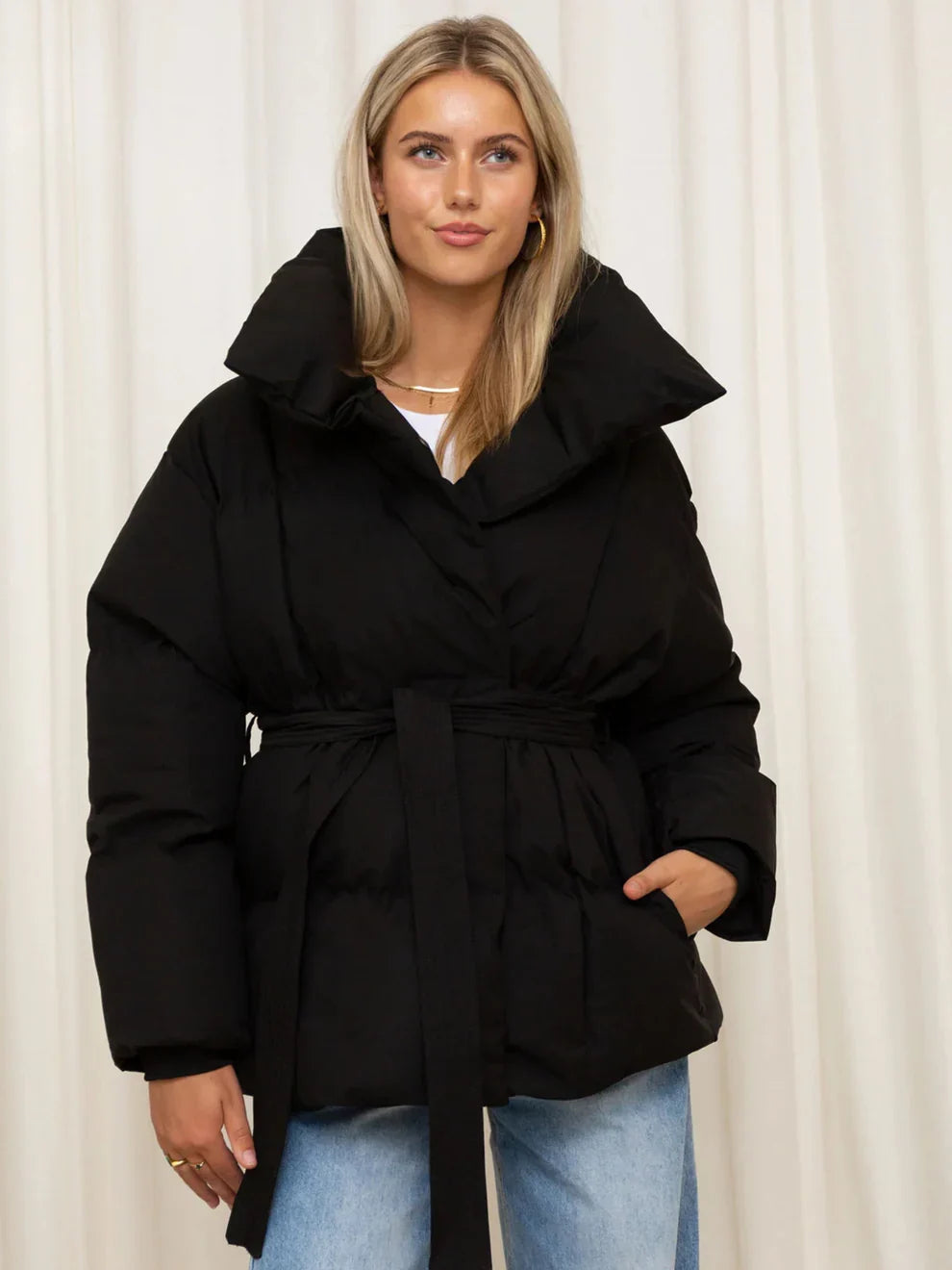 Women’s Modern Stylish Puffer Jacket Black