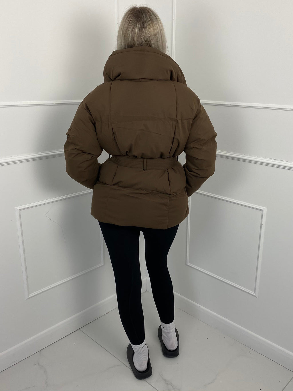 Women’s Stylish Cropped Puffer Jacket